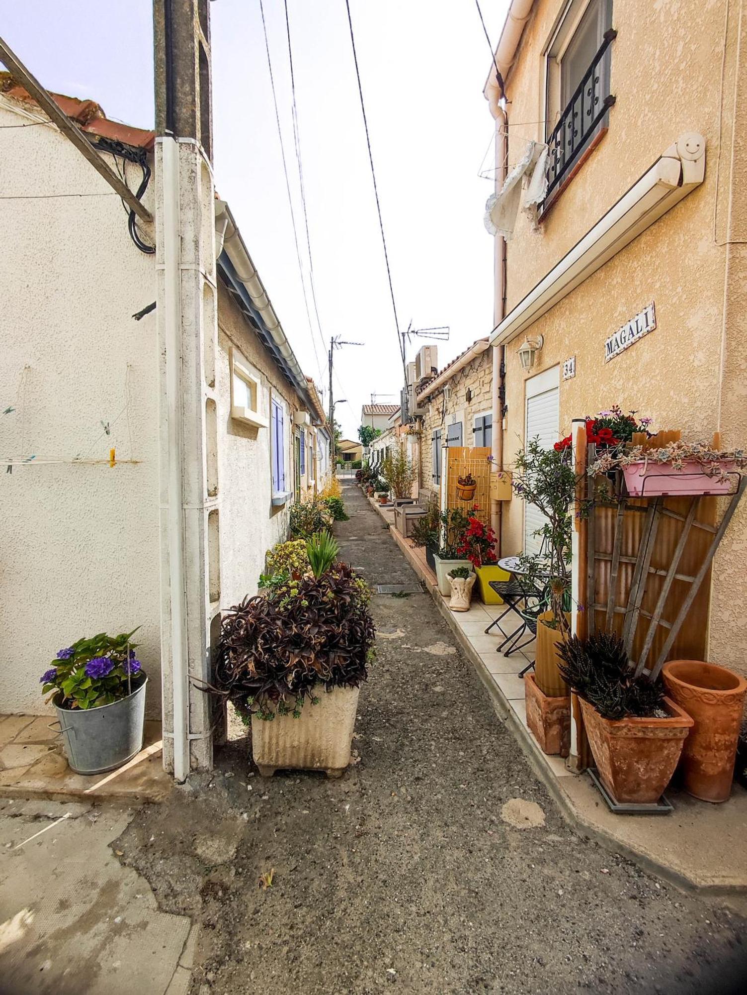 Maisonnette De Pecheur Chauffee Et Climatisee Port-la-Nouvelle Zewnętrze zdjęcie